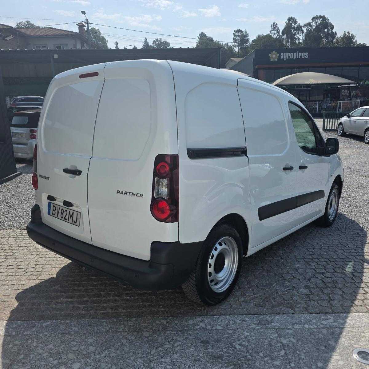 peugeot-partner-2016-diesel-1560cc