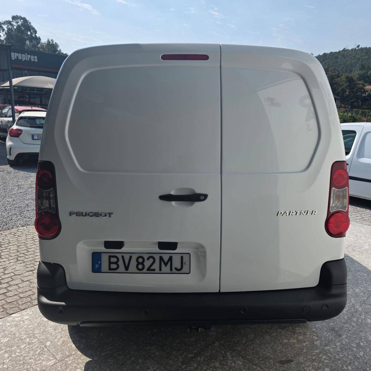 peugeot-partner-2016-diesel-1560cc
