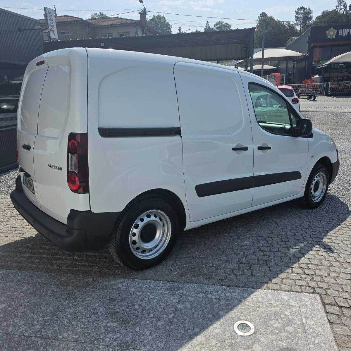 peugeot-partner-2016-diesel-1560cc