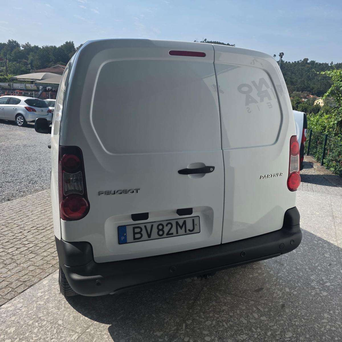 peugeot-partner-2016-diesel-1560cc