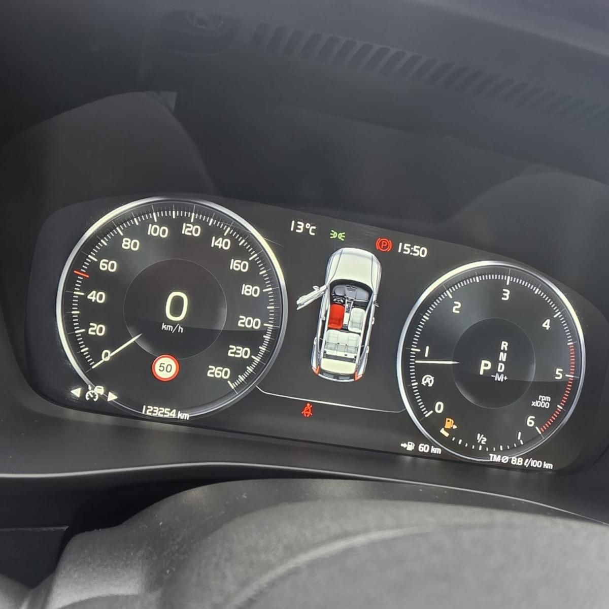 volvo-xc40-2018-diesel-1969cc