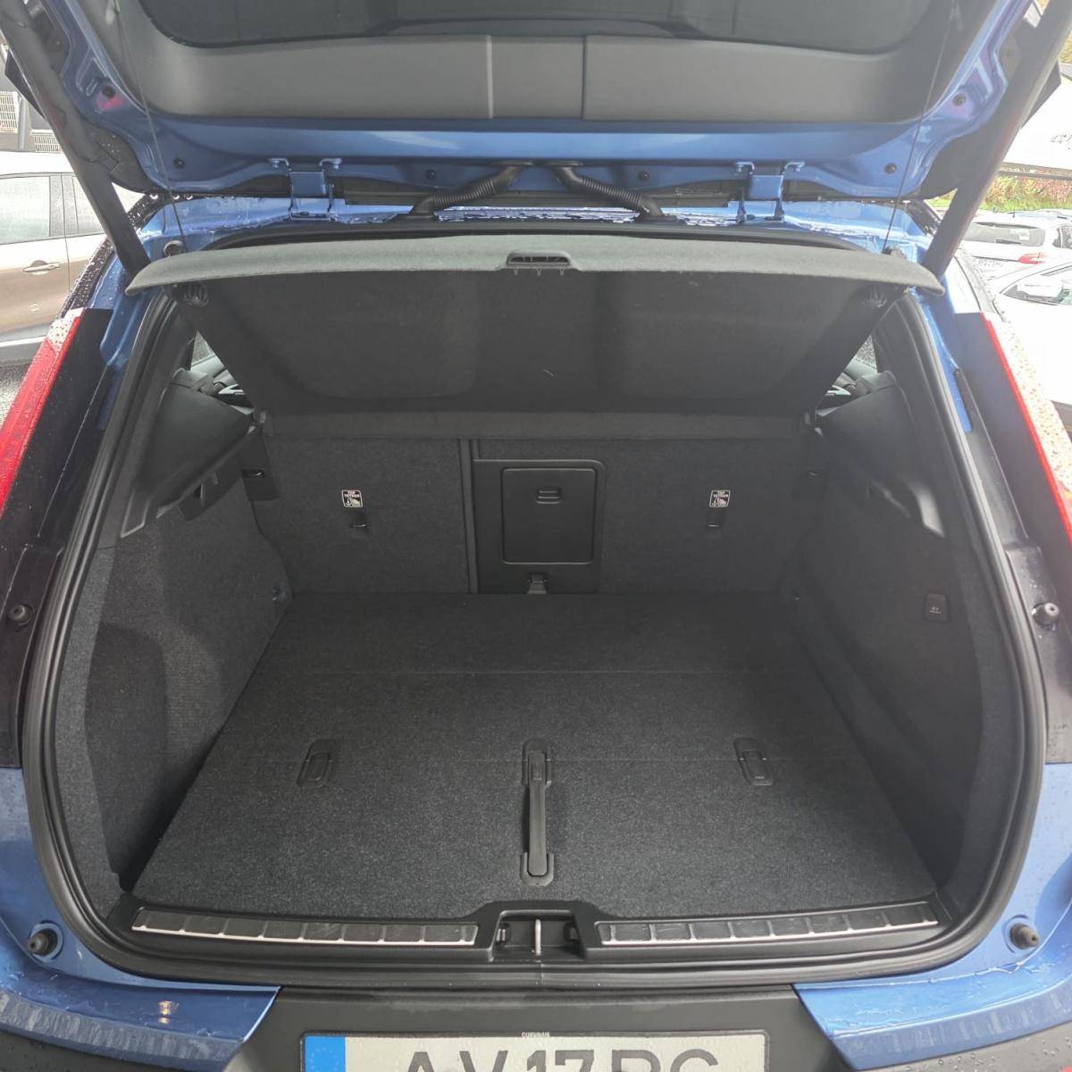 volvo-xc40-2018-diesel-1969cc