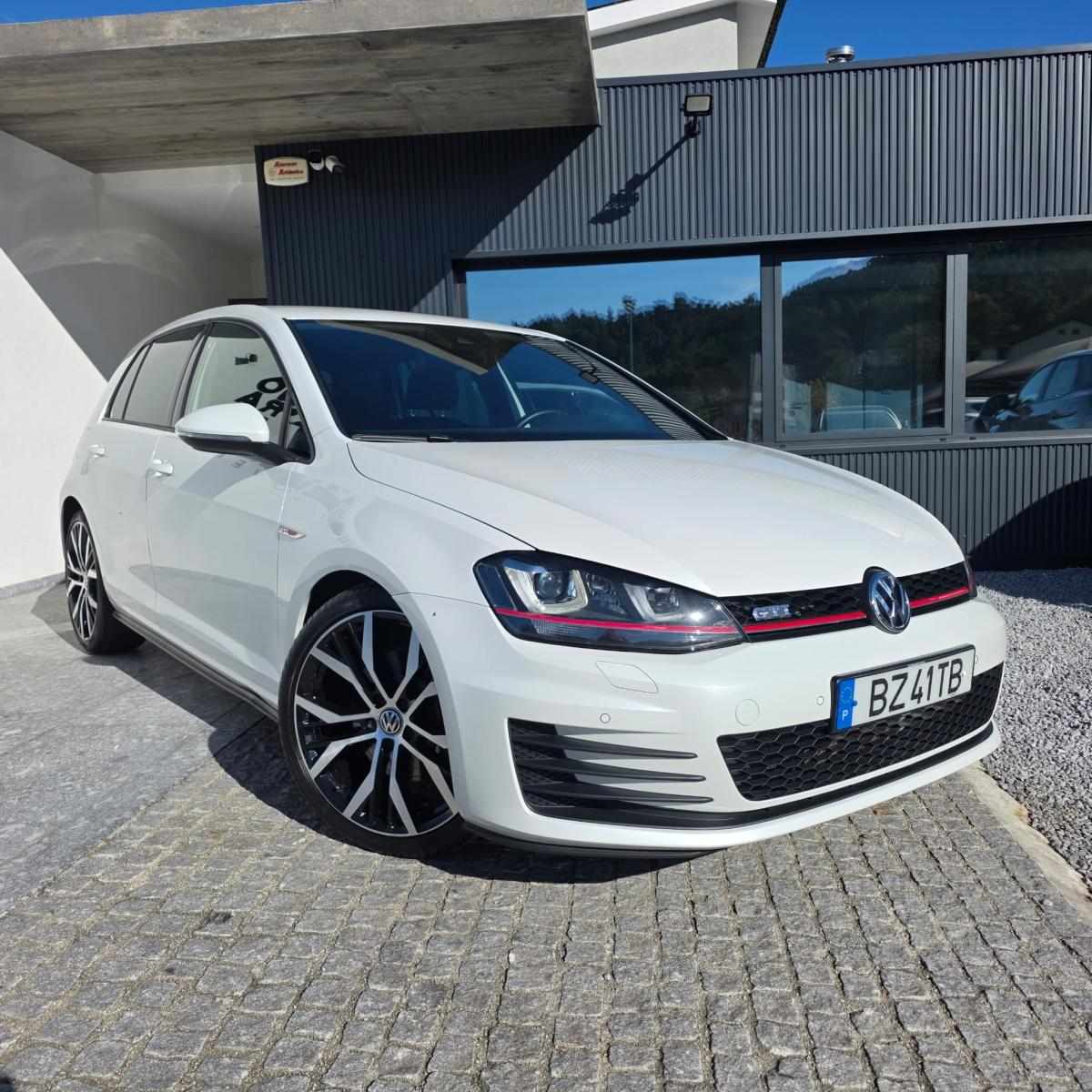 volkswagen-golf-2013-gasolina-1984cc