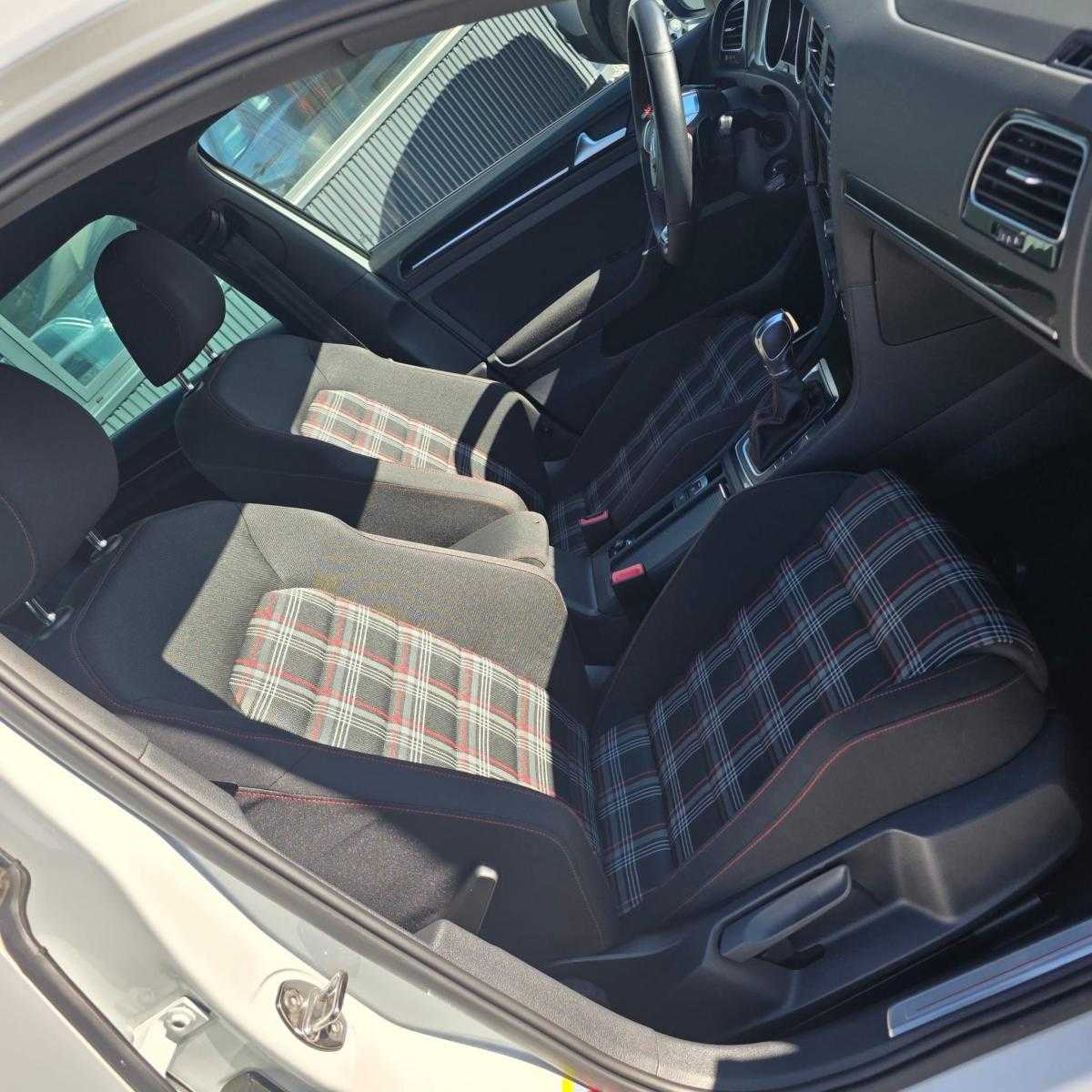 volkswagen-golf-2013-gasolina-1984cc