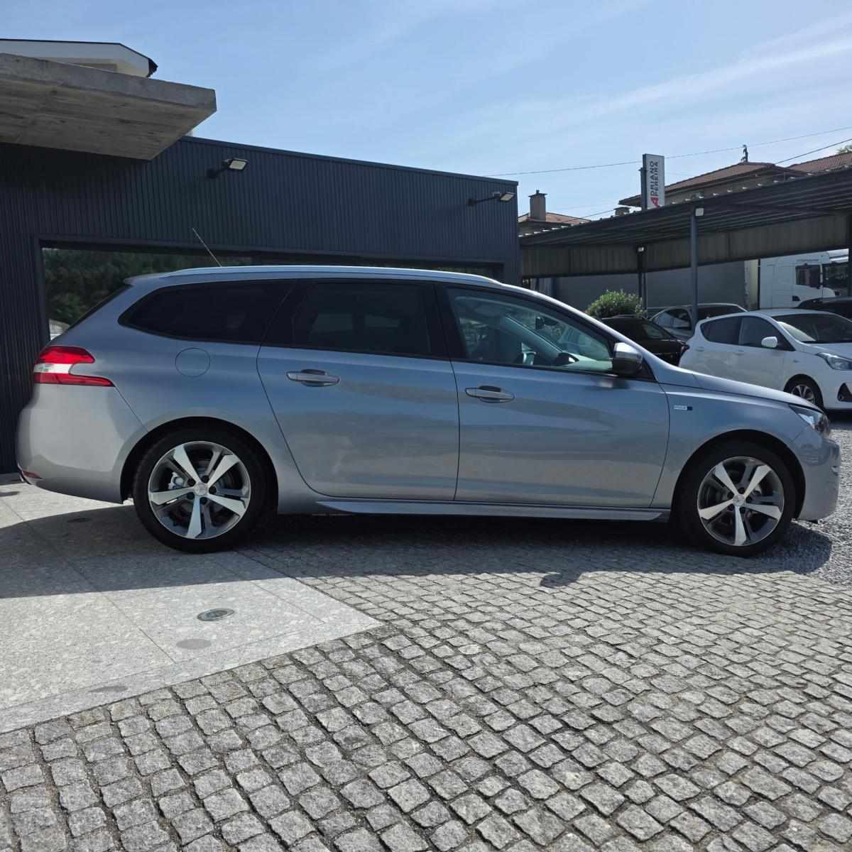 peugeot-308-sw-2016-diesel-1560cc