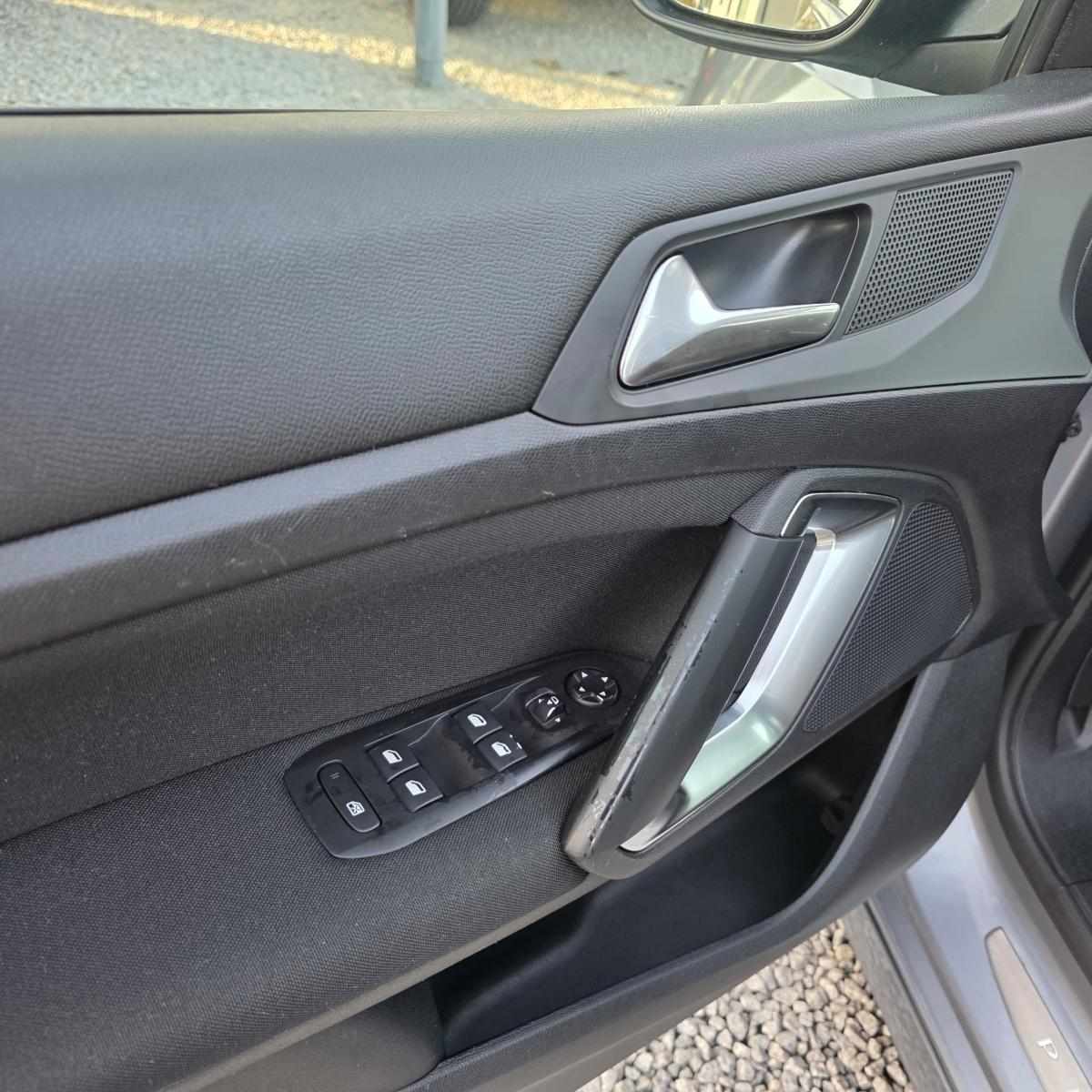 peugeot-308-sw-2016-diesel-1560cc