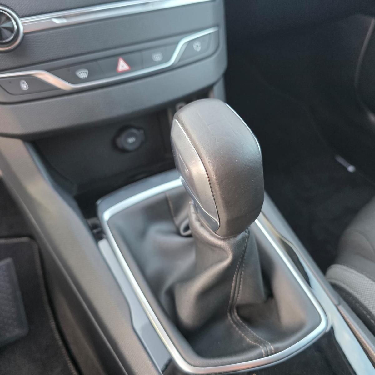 peugeot-308-sw-2016-diesel-1560cc