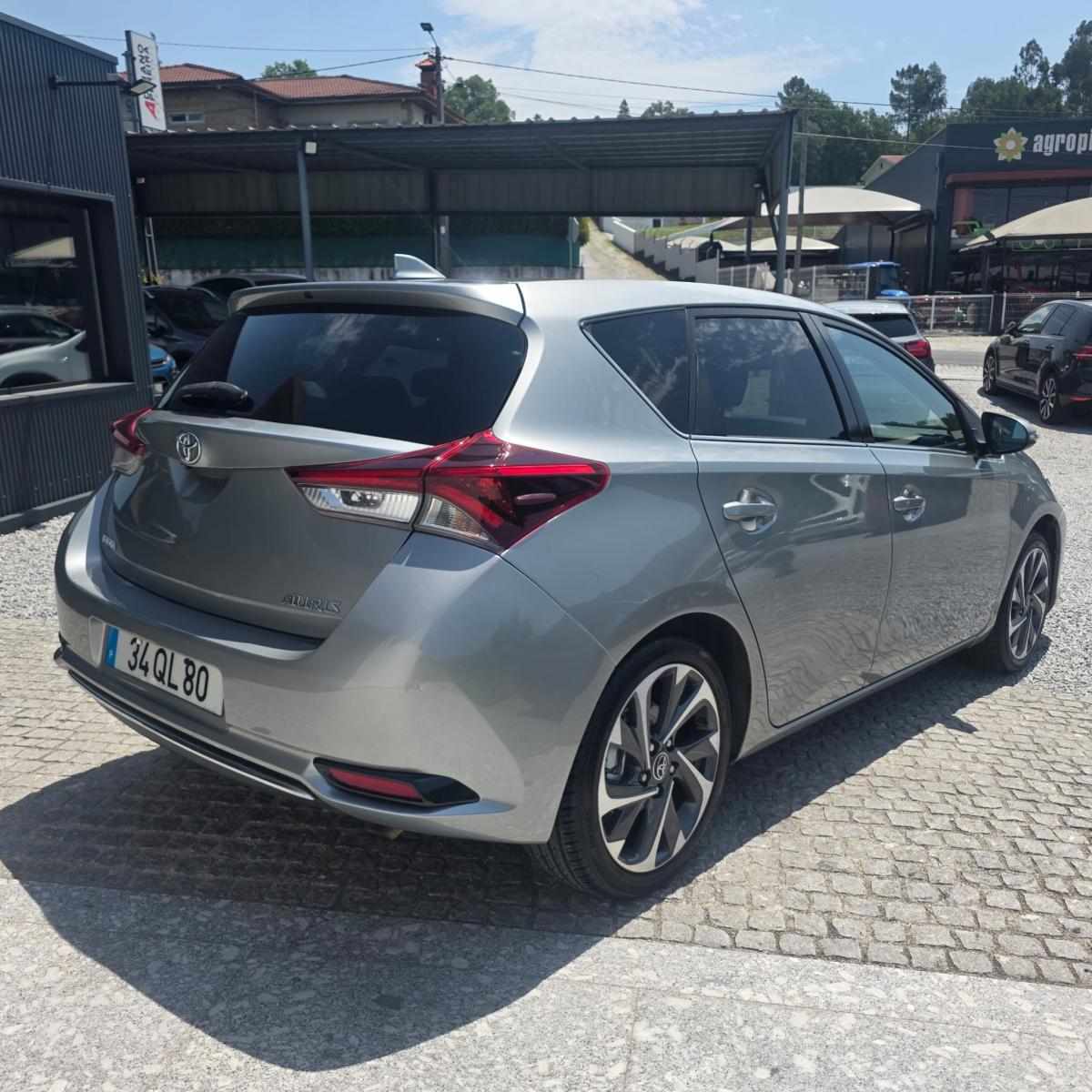 toyota-auris-2015-diesel-1364cc