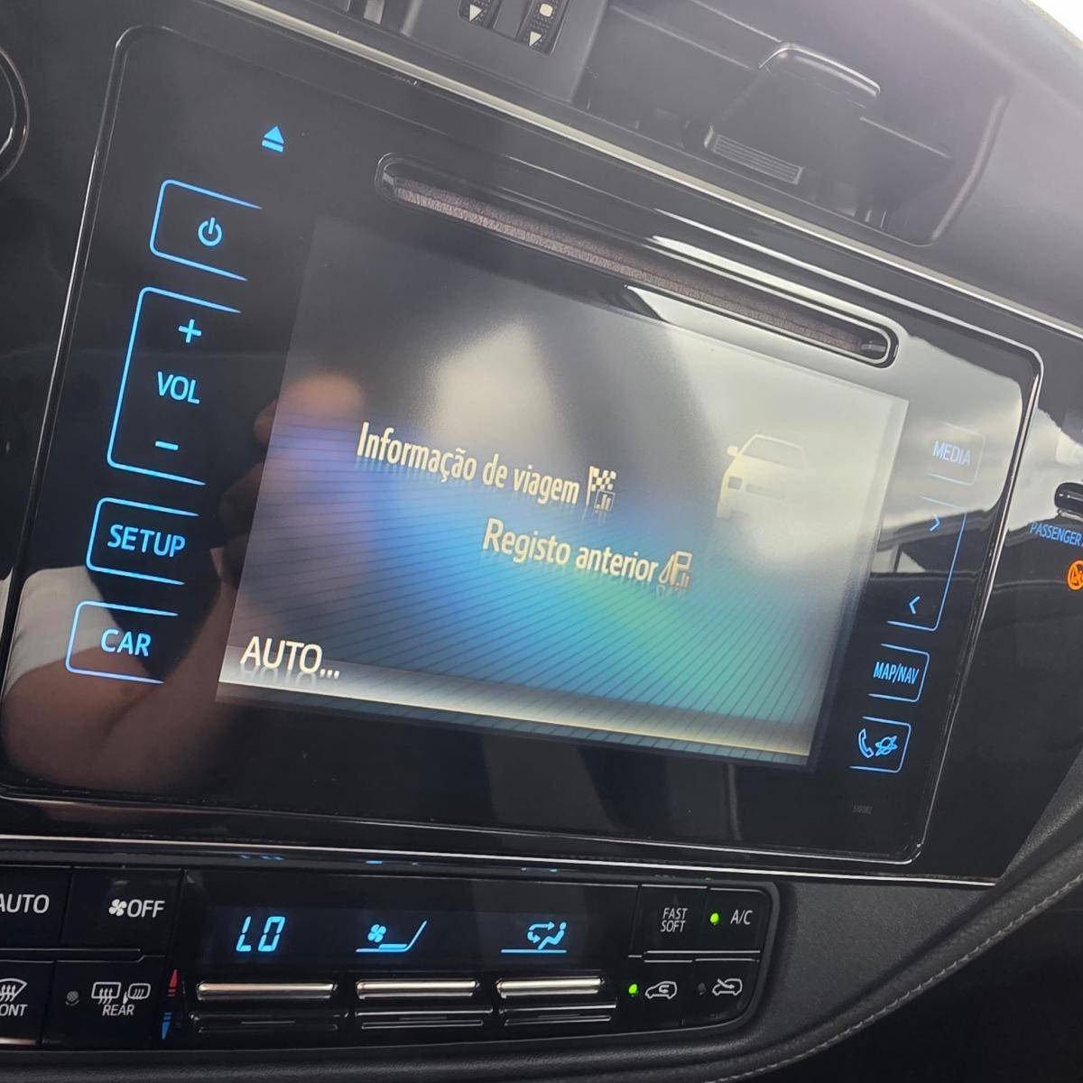 toyota-auris-2015-diesel-1364cc