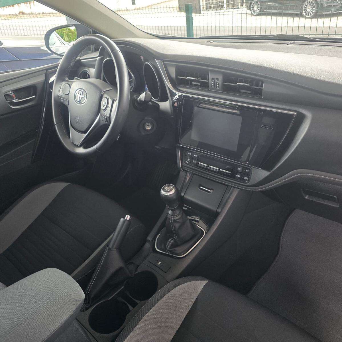 toyota-auris-2015-diesel-1364cc
