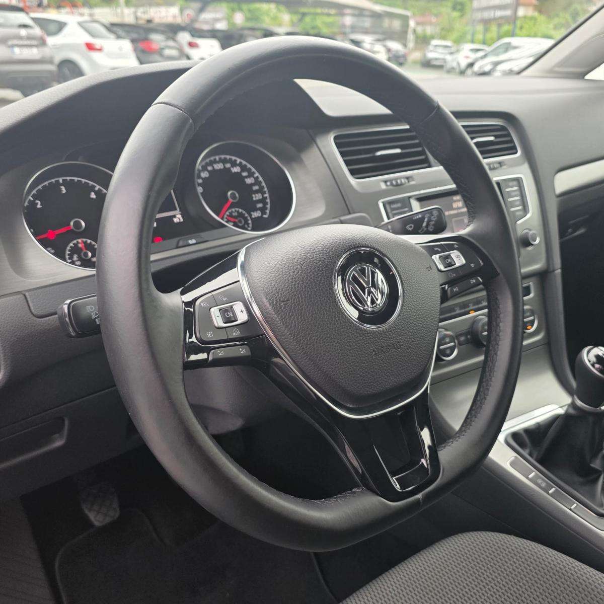 volkswagen-golf-2013-diesel-1598cc