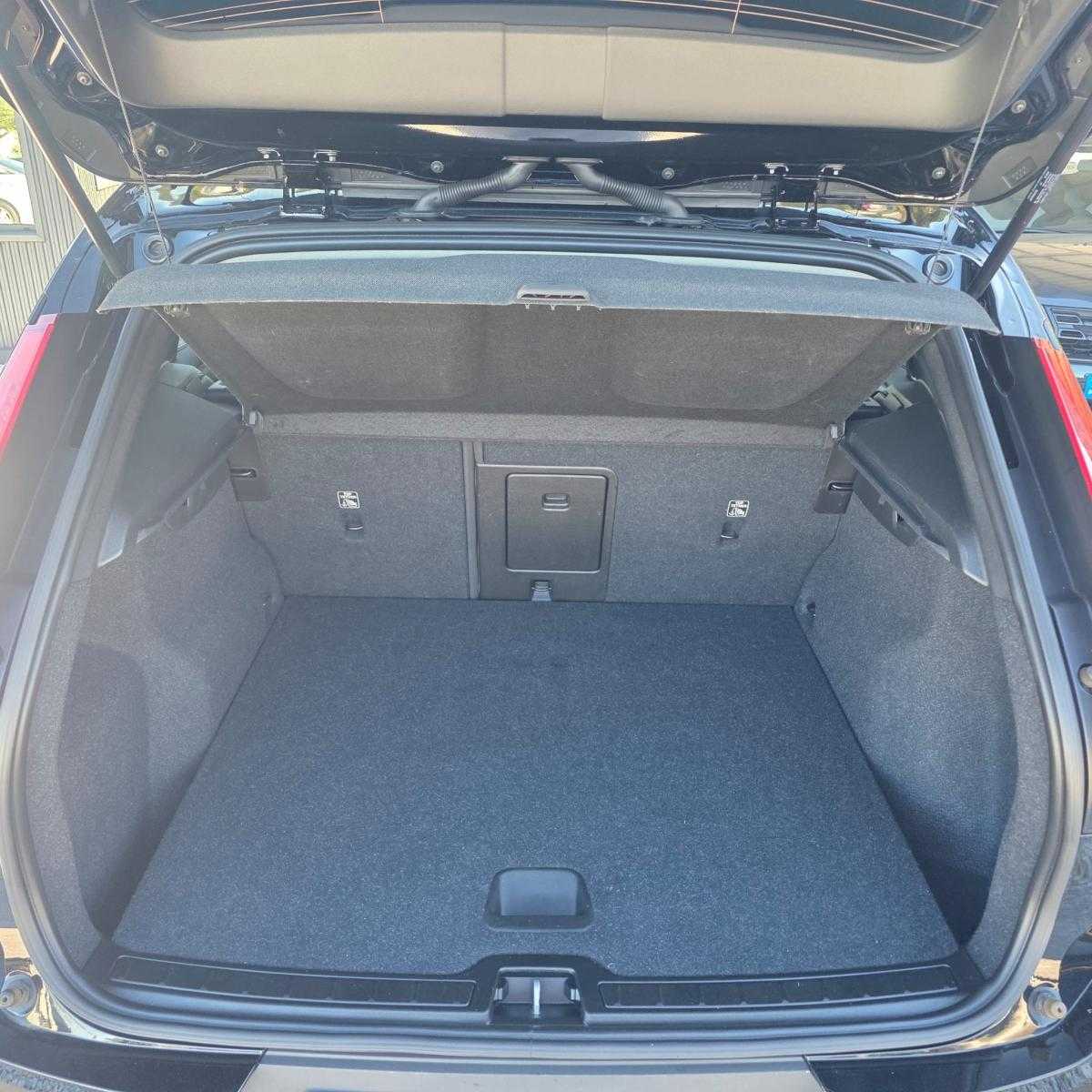 volvo-xc40-2019-gasolina-1477cc