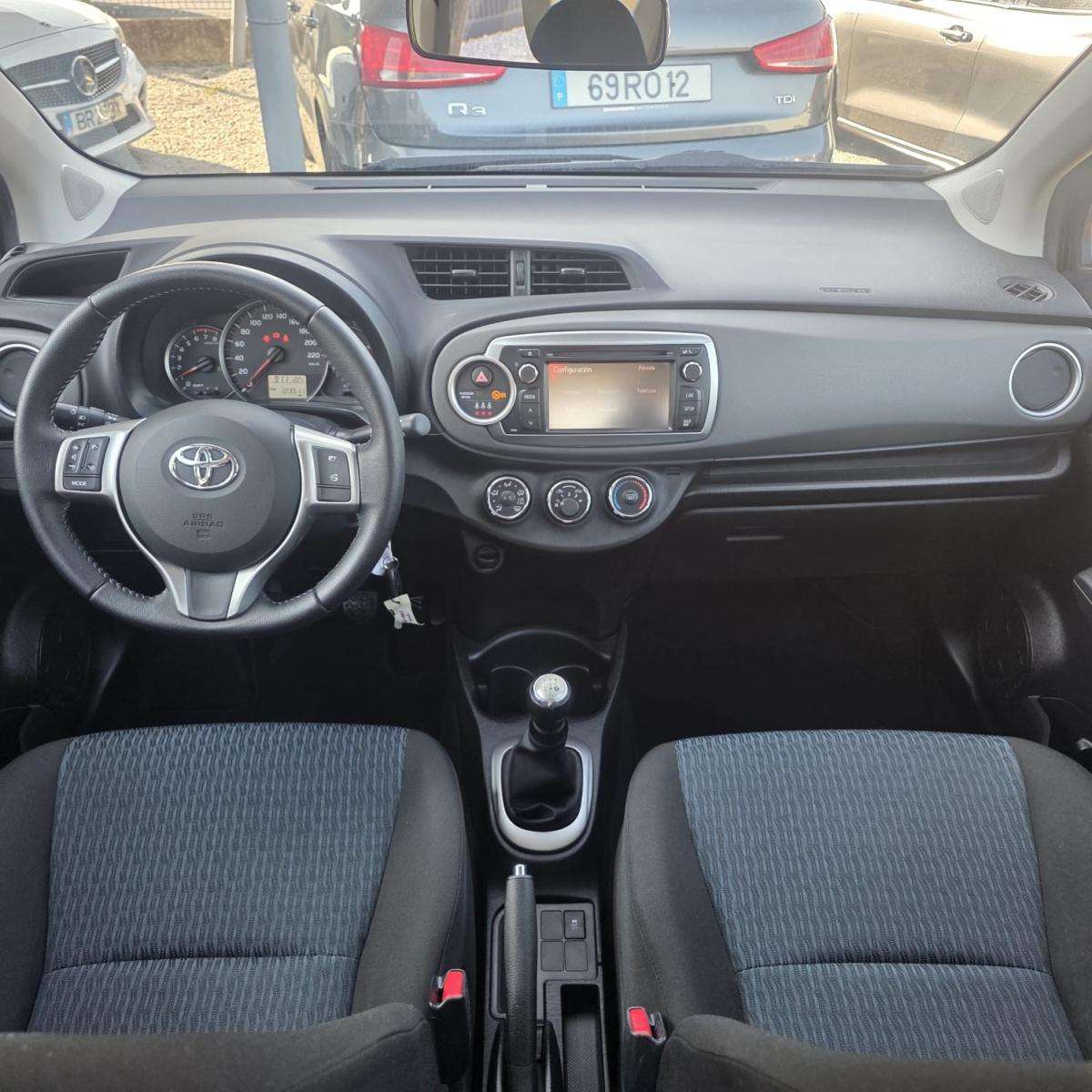 toyota-yaris-2013-gasolina-998cc