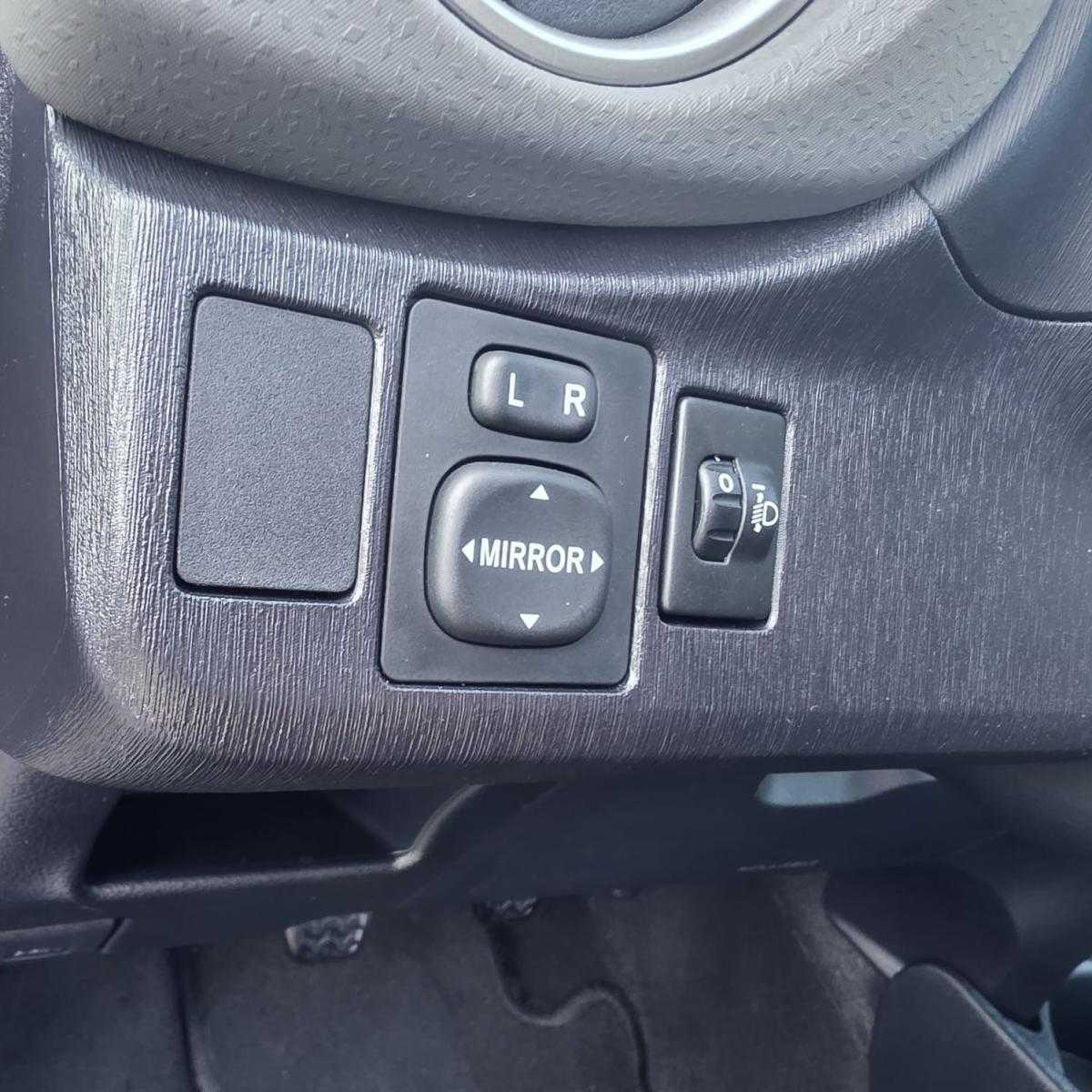 toyota-yaris-2013-gasolina-998cc