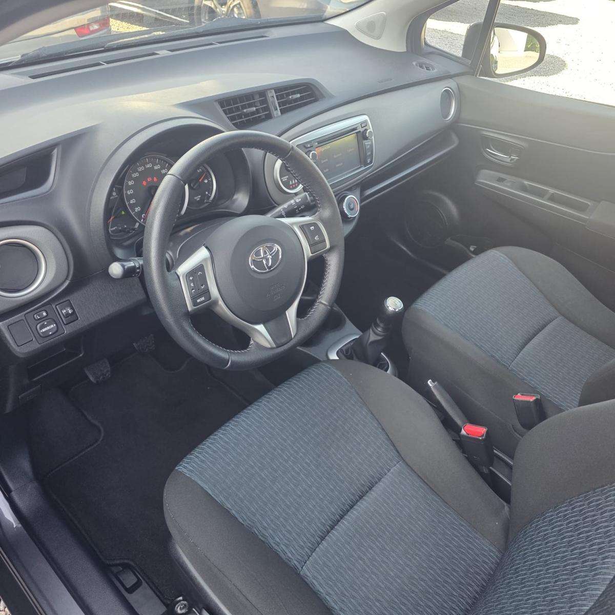 toyota-yaris-2013-gasolina-998cc