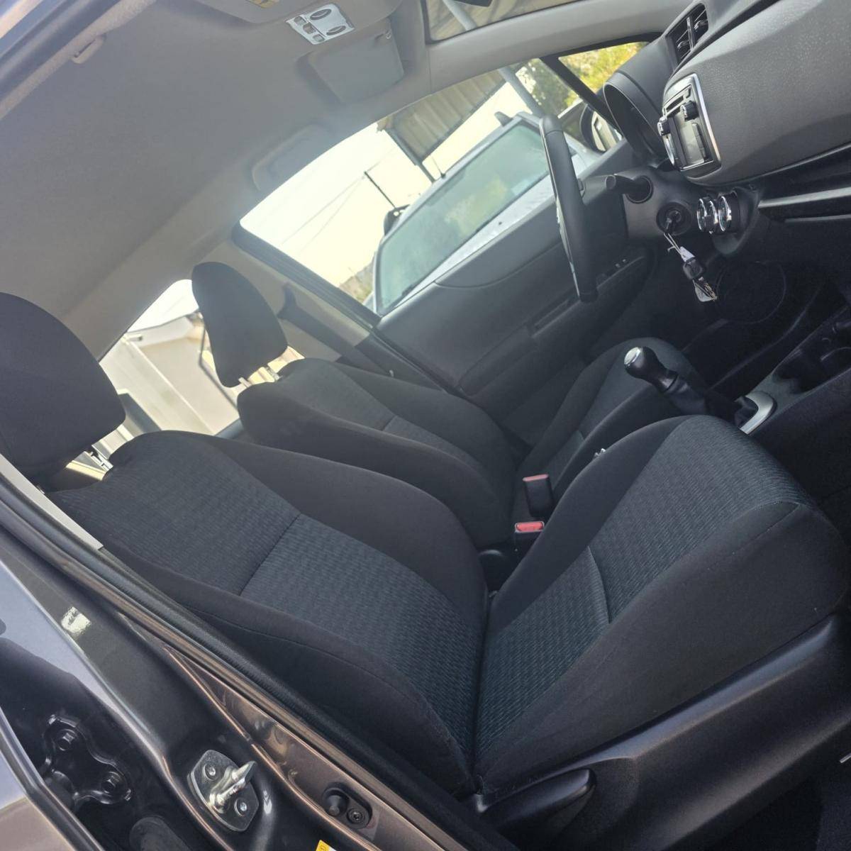 toyota-yaris-2013-gasolina-998cc