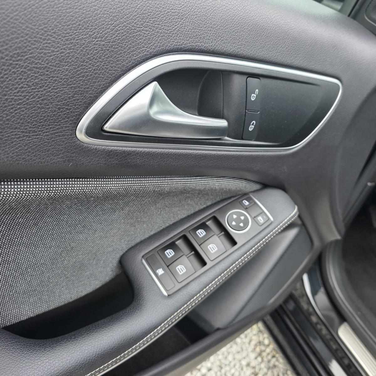 mercedes-benz-classe-a-2017-gasolina-1595cc