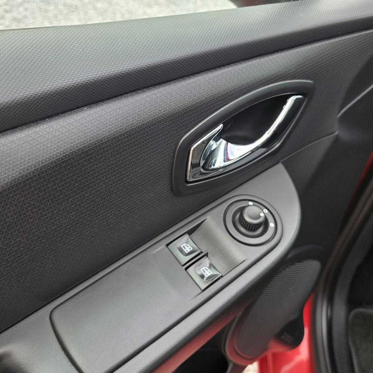 renault-clio-sport-tourer-2015-gasolina-898cc
