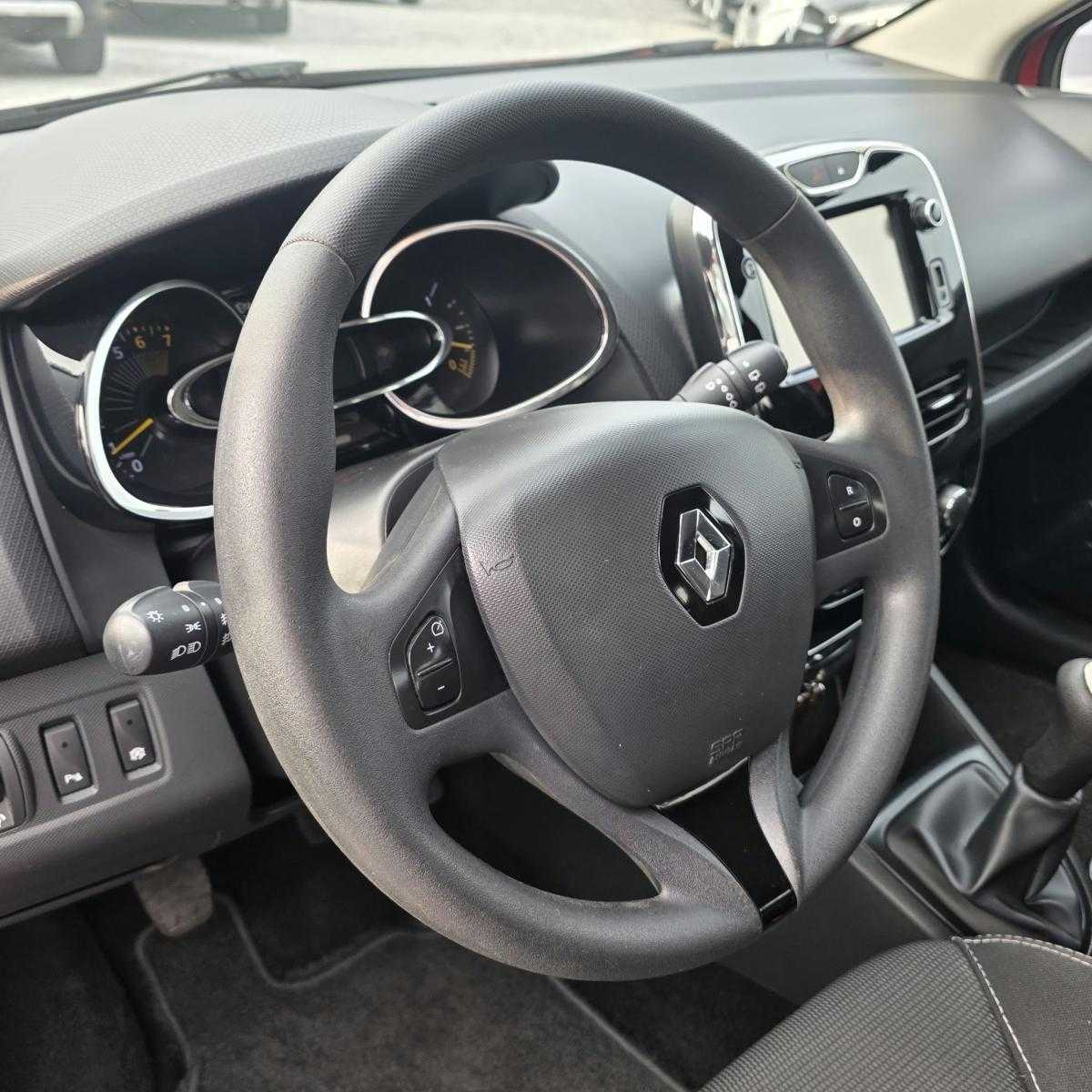 renault-clio-sport-tourer-2015-gasolina-898cc