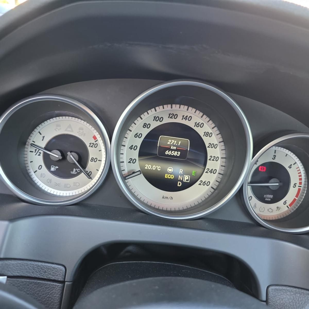 mercedes-benz-classe-e-2015-diesel-2143cc
