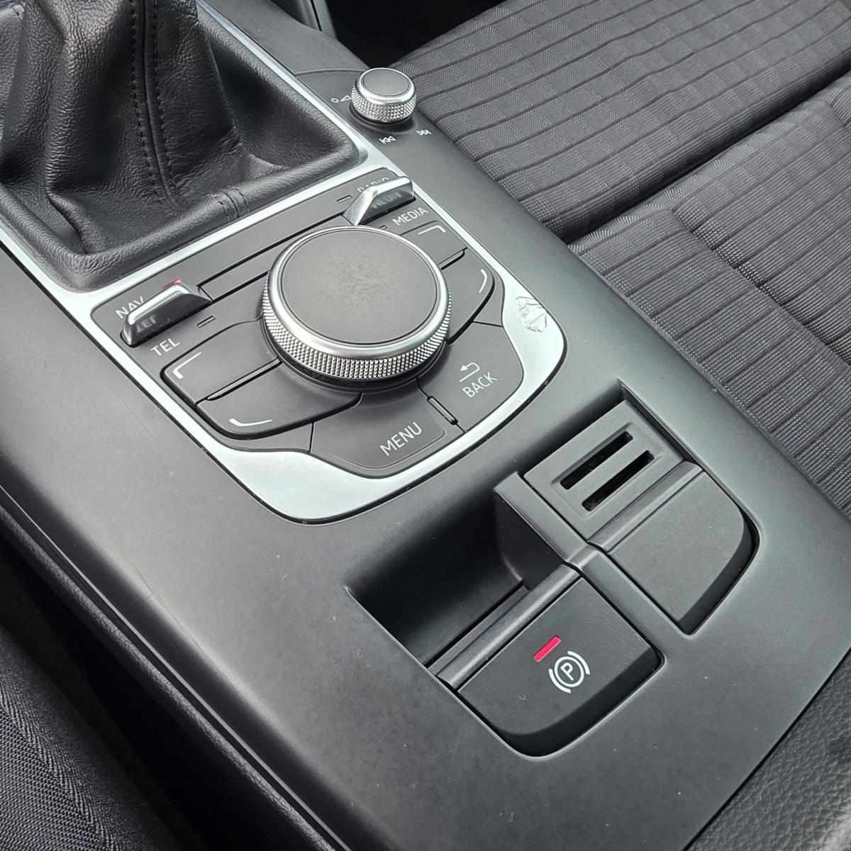 audi-a3-sportback-2015-diesel-1598cc