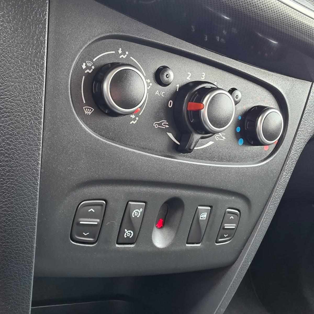 dacia-sandero-2018-gasolina-898cc