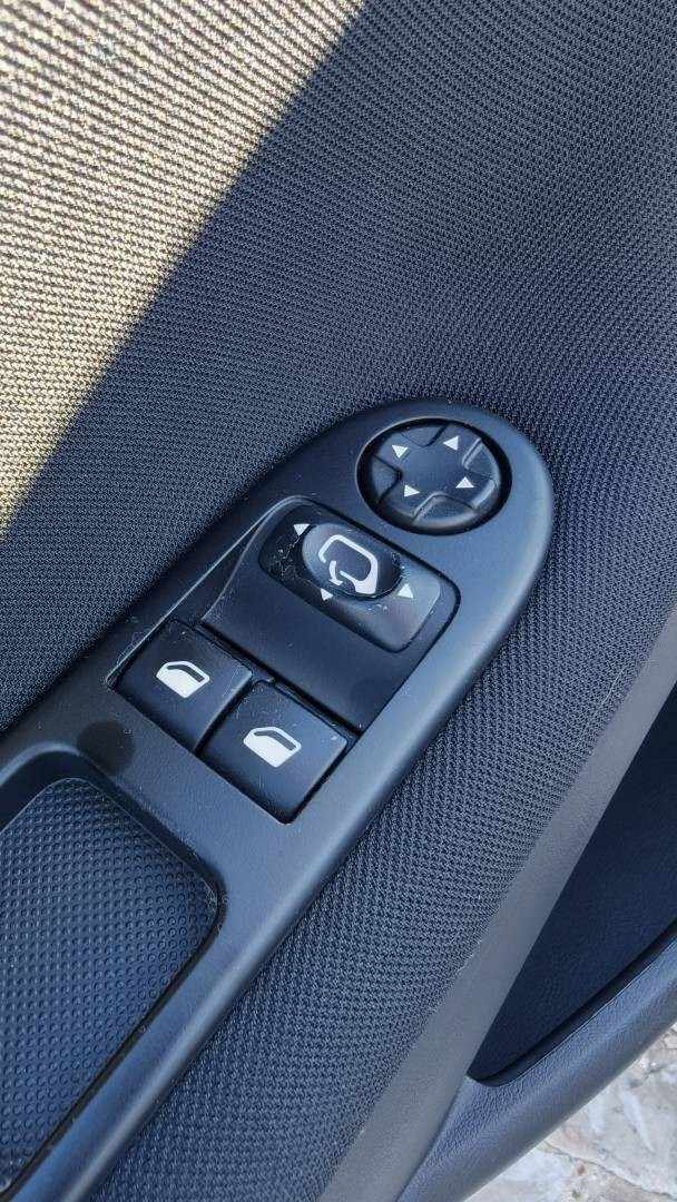 peugeot-207-cc-2008-diesel-1560cc