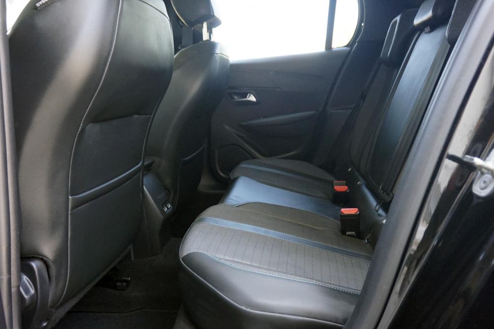 peugeot-208-2021-gasolina-1199cc