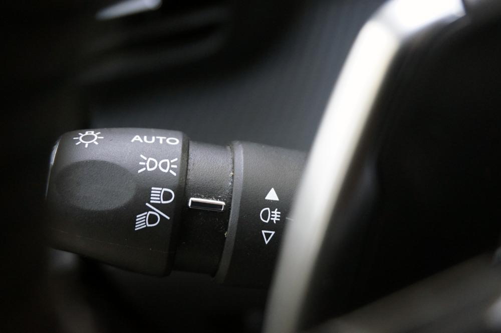 peugeot-208-2021-gasolina-1199cc