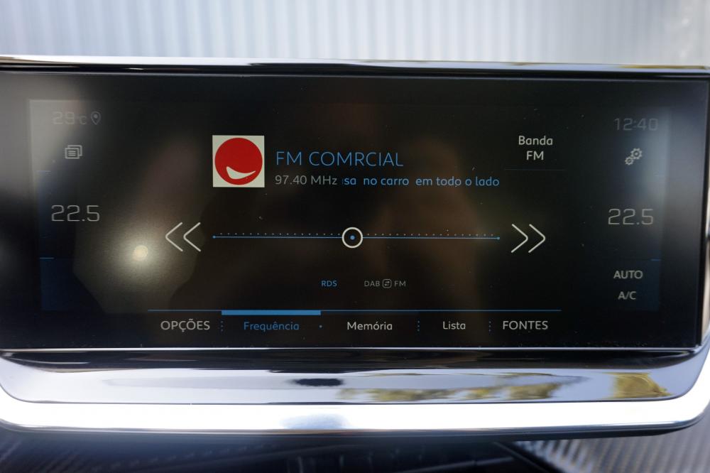 peugeot-208-2021-gasolina-1199cc