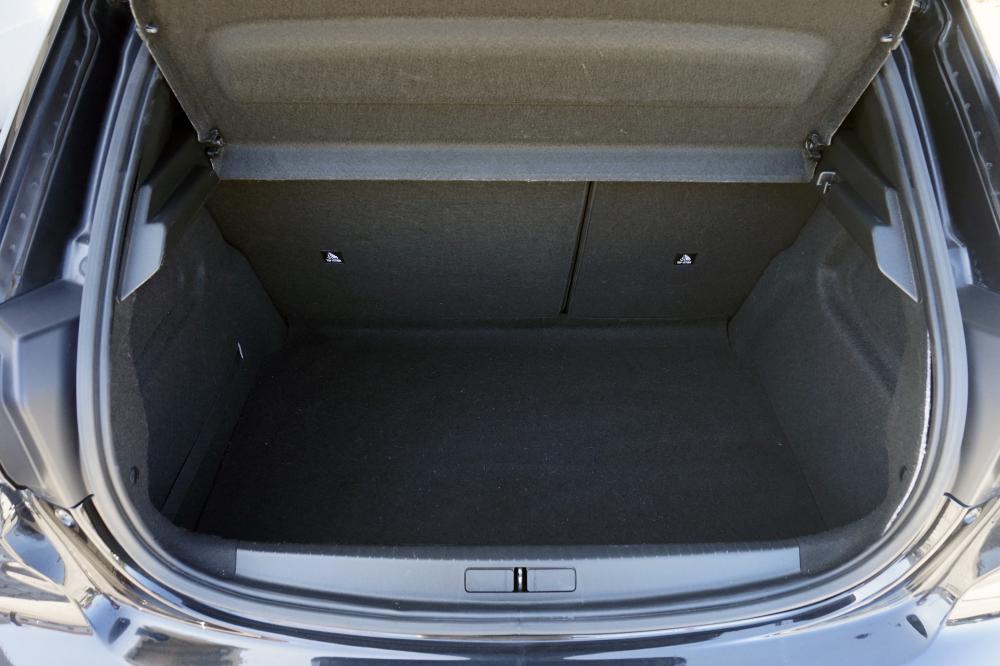 peugeot-208-2021-gasolina-1199cc