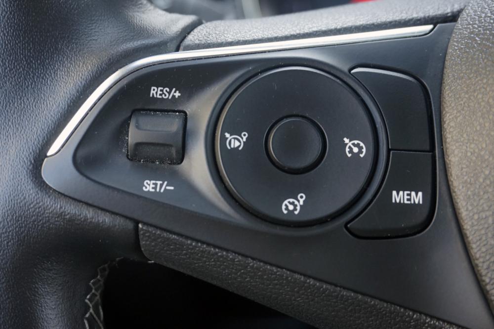 opel-crossland-x-2023-gasolina-1199cc