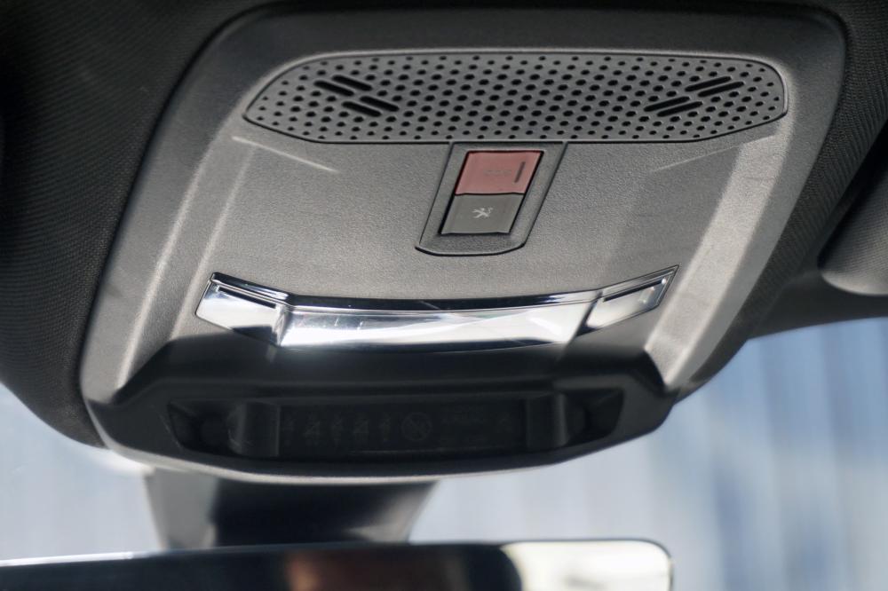 peugeot-2008-2020-gasolina-1199cc