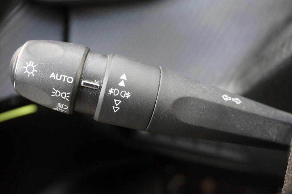 peugeot-2008-2021-gasolina-1199cc