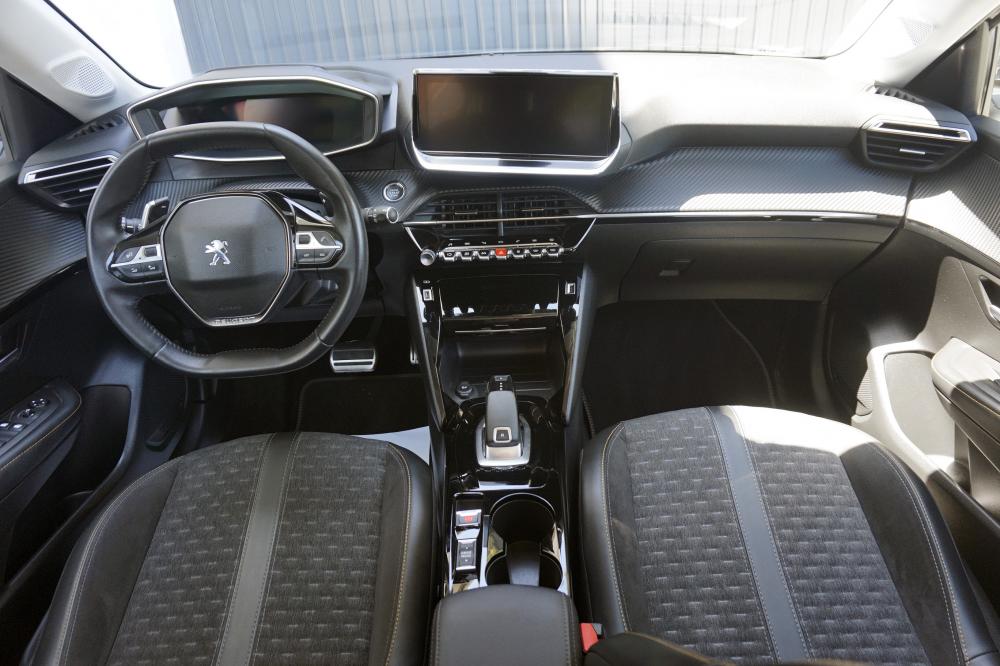 peugeot-208-2021-gasolina-1199cc