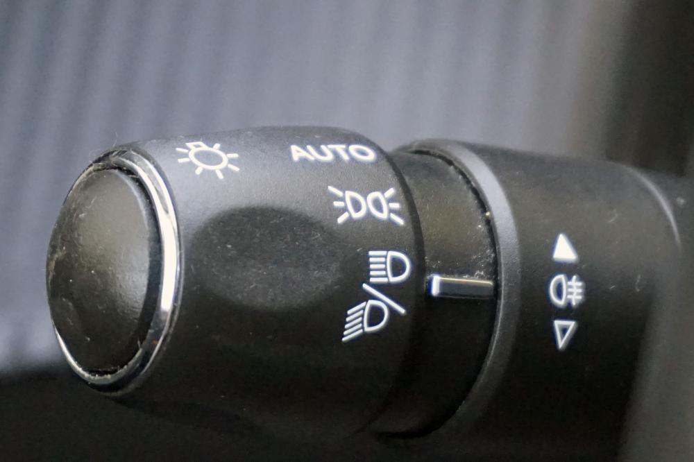 peugeot-208-2021-gasolina-1199cc