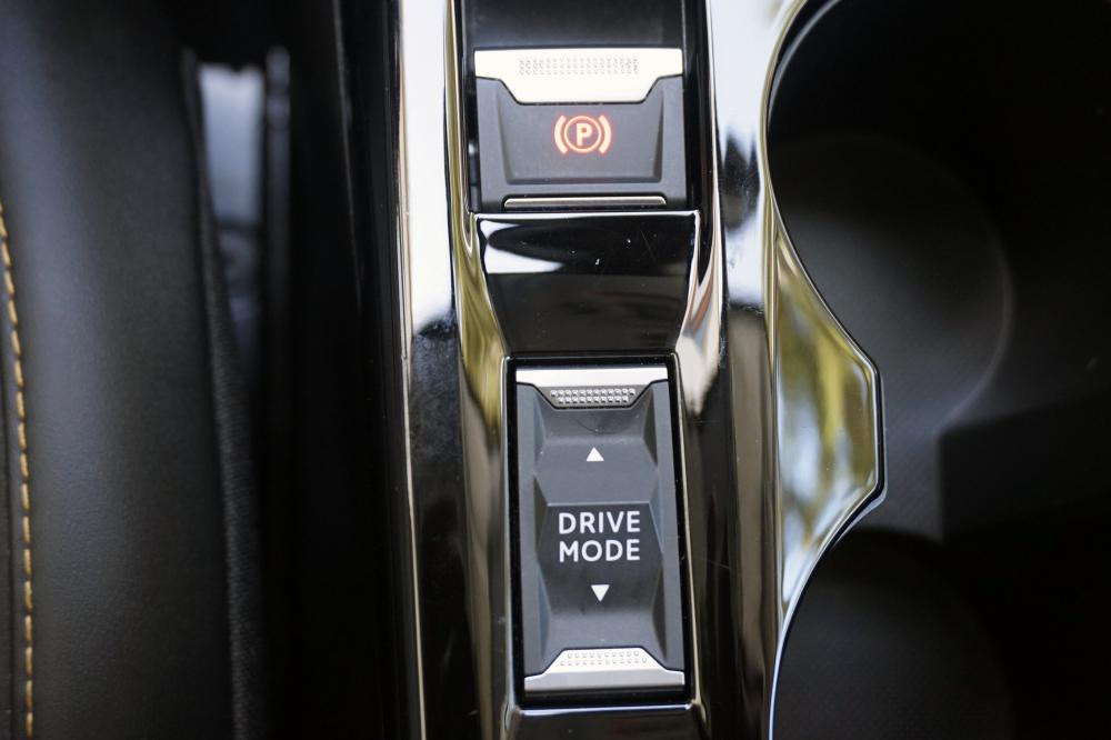 peugeot-208-2021-gasolina-1199cc