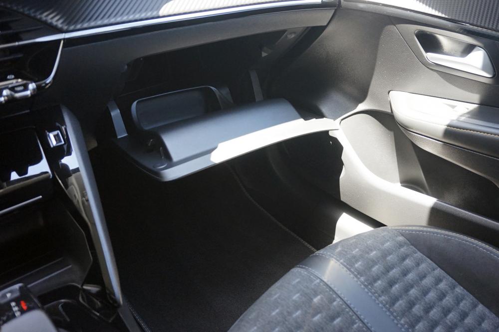 peugeot-208-2021-gasolina-1199cc