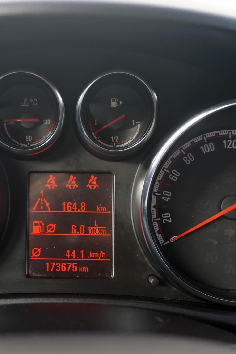 opel-meriva-2015-diesel-1598cc