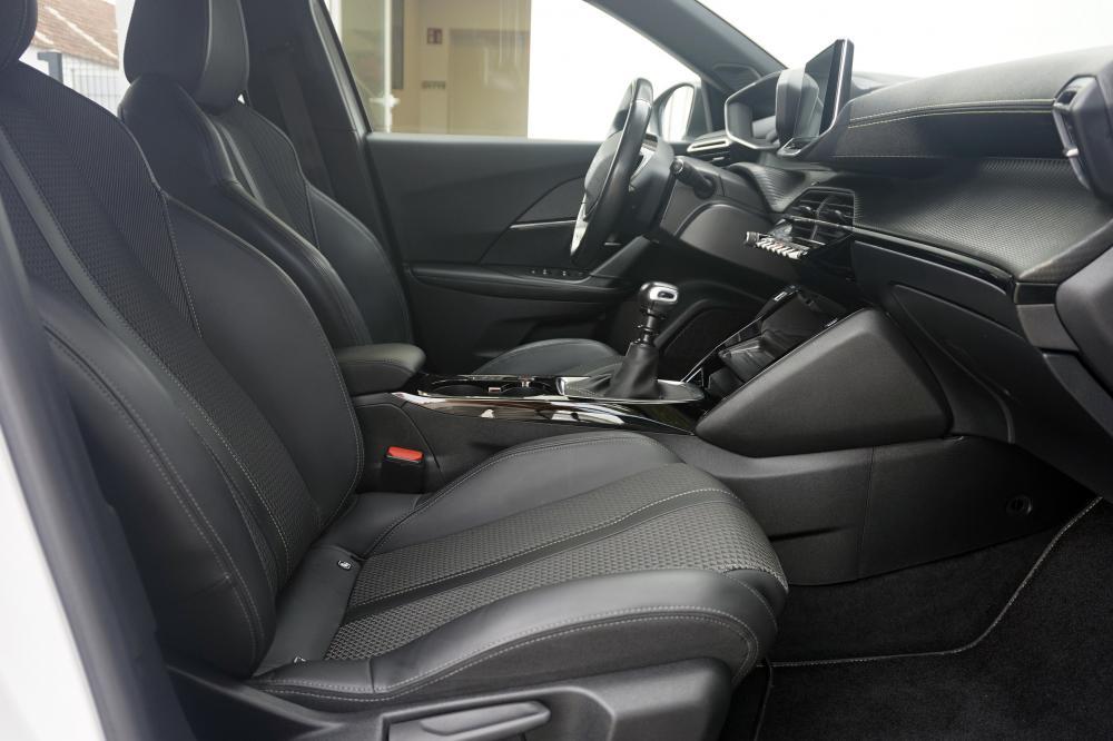 peugeot-2008-2020-gasolina-1199cc