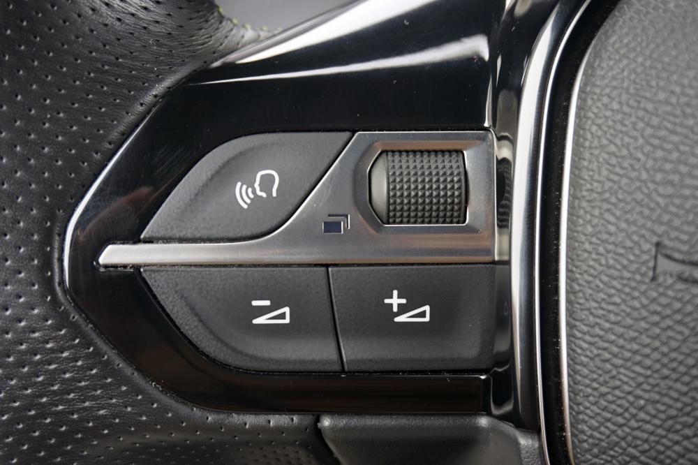 peugeot-2008-2020-gasolina-1199cc