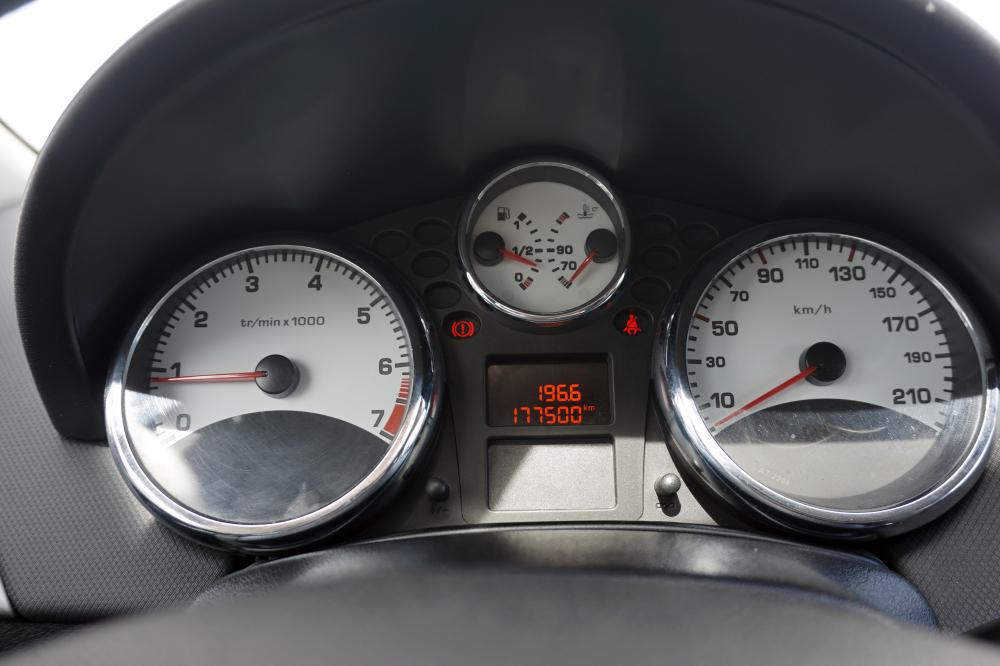 peugeot-207-2011-gasolina-1397cc