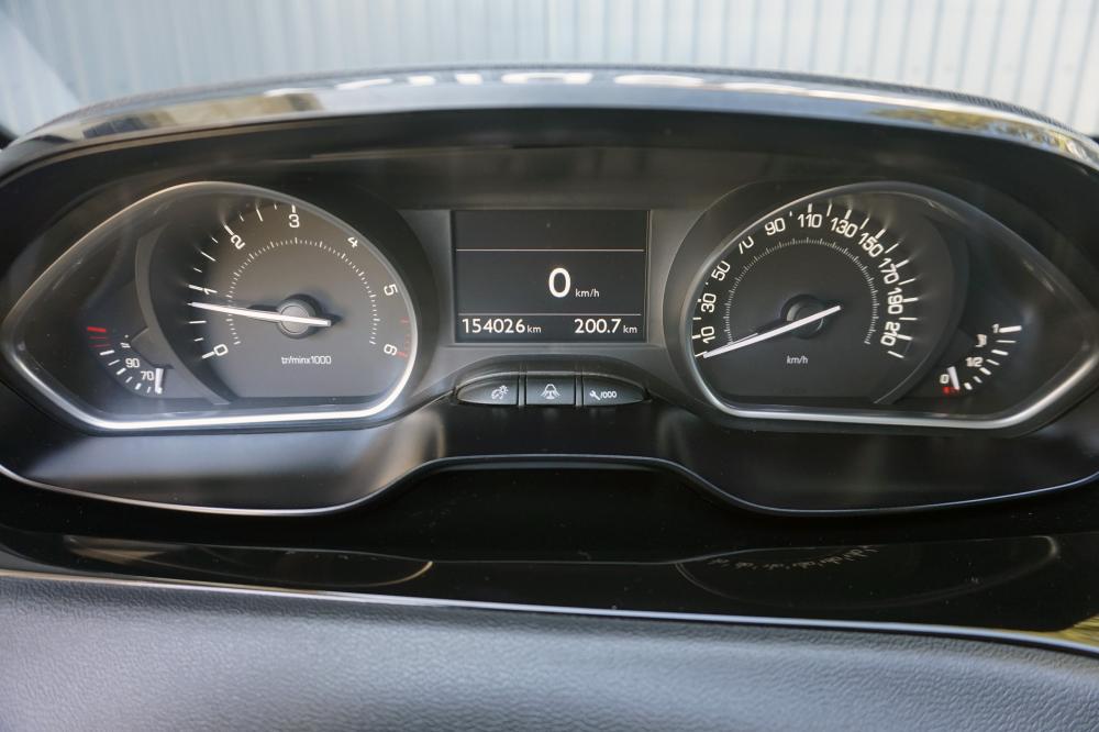 peugeot-208-2012-diesel-1398cc