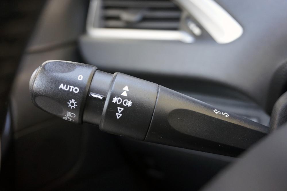 peugeot-208-2012-diesel-1398cc
