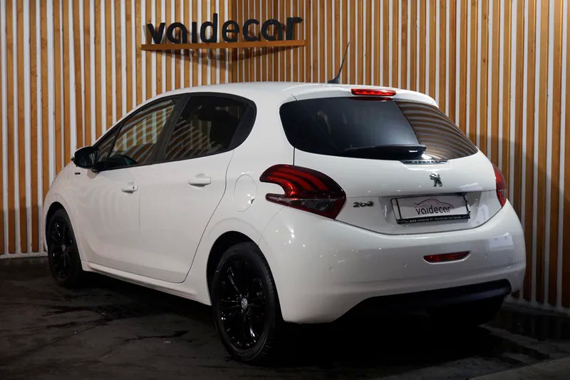 peugeot-208-2019-diesel-1499cc