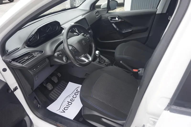 peugeot-208-2019-diesel-1499cc