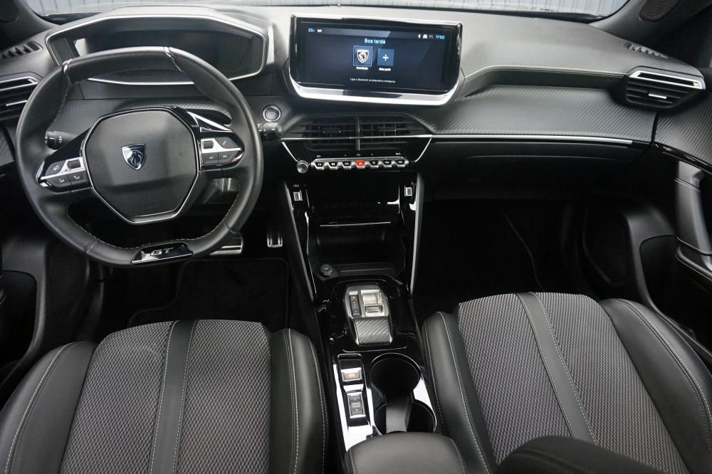 peugeot-e-2008-2025-eletrico-0cc