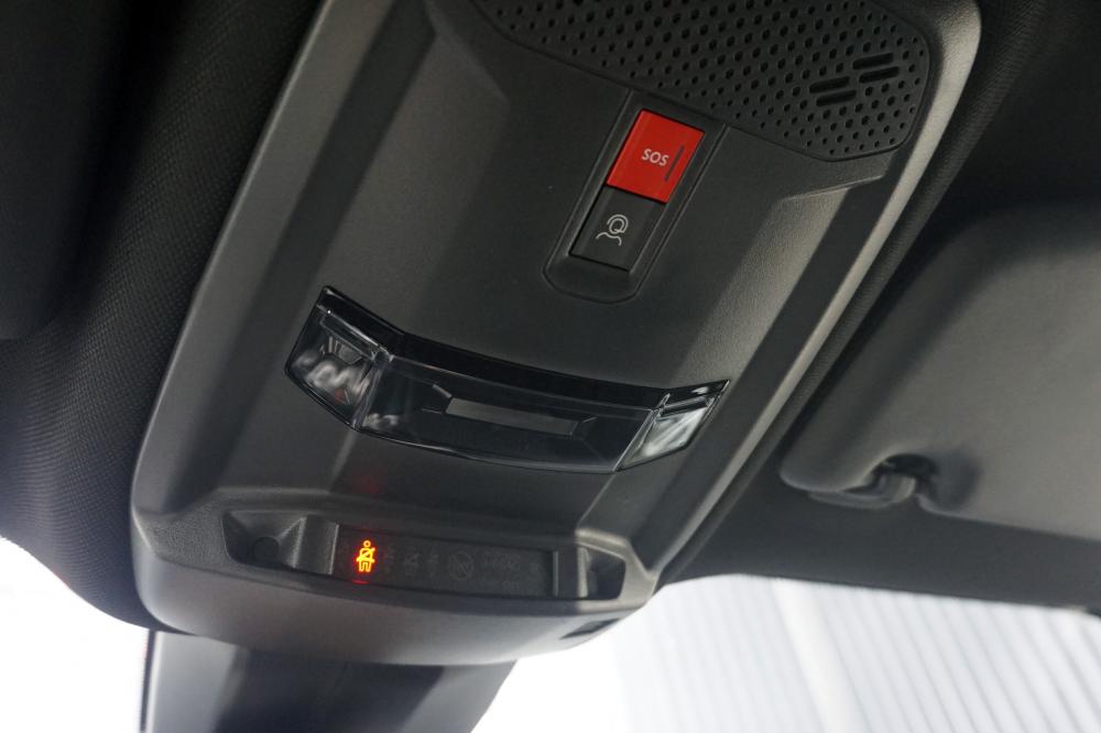 peugeot-e-2008-2025-eletrico-0cc