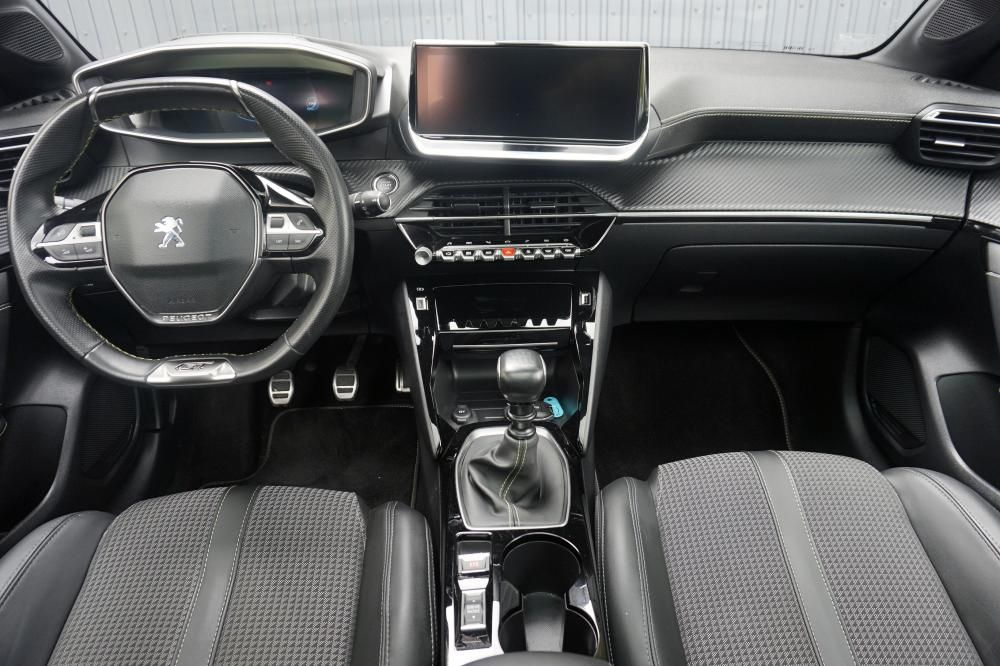 peugeot-208-2021-gasolina-1199cc