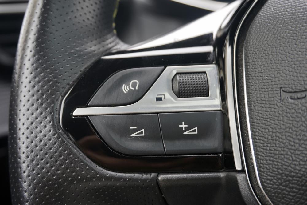 peugeot-208-2021-gasolina-1199cc